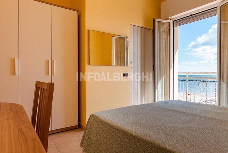Hotel Villa Aurora Bellaria-Igea Marina Exterior photo